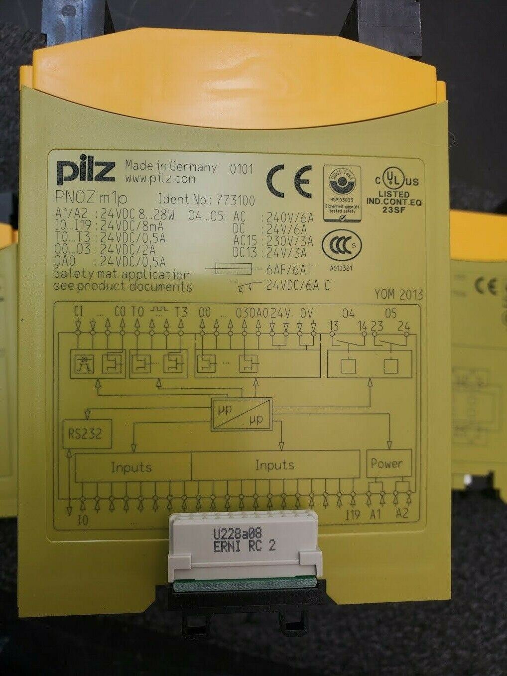 Pilz Safety PLC PNOZ m1p 773100 m01p mo4p Working Pull Fieldbus 24VDC DIN Rail