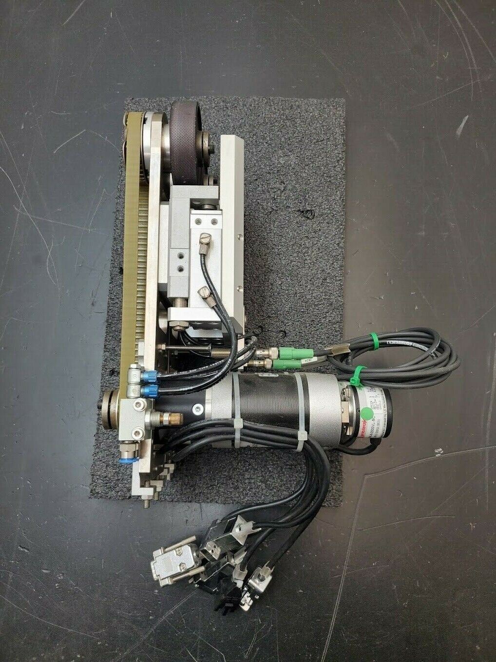 Dual Servo Motor Pneumatic Applied Friction Drive Unit For Rotary Motion Table