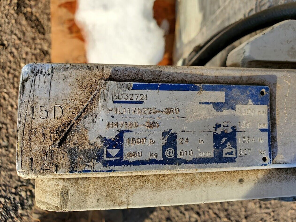 Cascade Class 2 Carriage Bale Clamp w/ sideshift 1500lbs capacity 34"x54" Platen