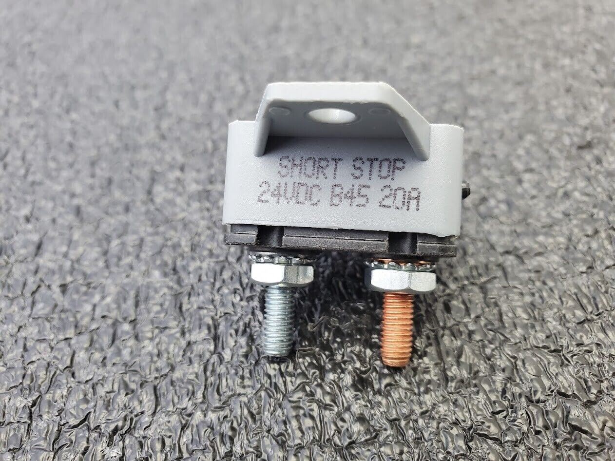 Lot of 168 A19 B45 Waytek Auto Reset Circuit Breaker Short Stop 20A 40A +Boots