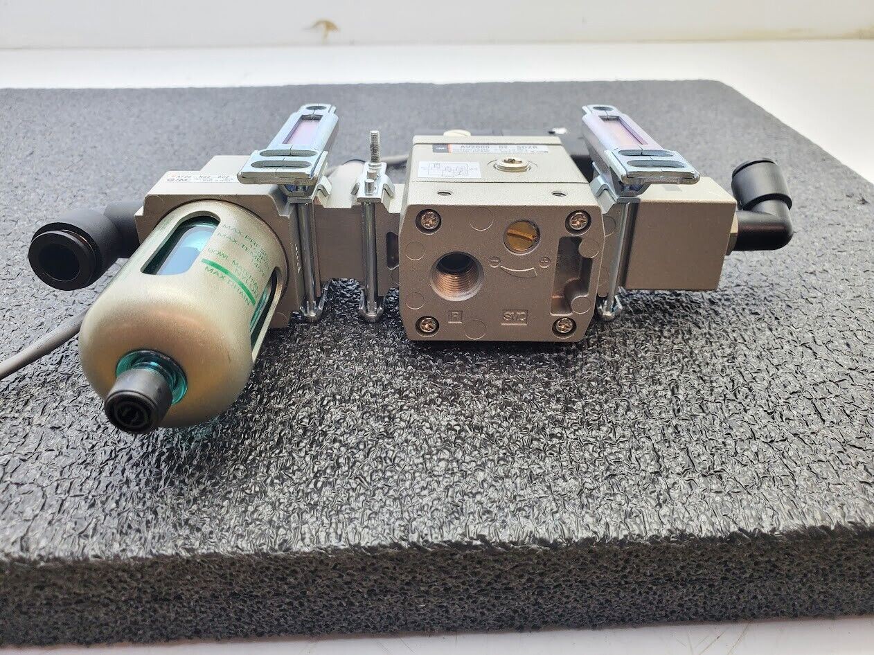 SMC AV2000-02-5DZB Soft Start 24VDC Solenoid with AF20-N02-6CZ Air Filter