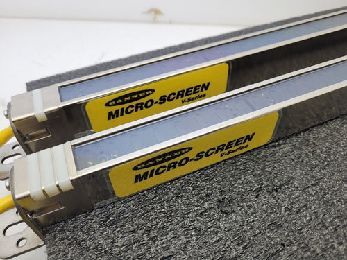 Banner USE1612NI & USR1612NI MICRO-SCREEN 16" Light Curtain Screen Set