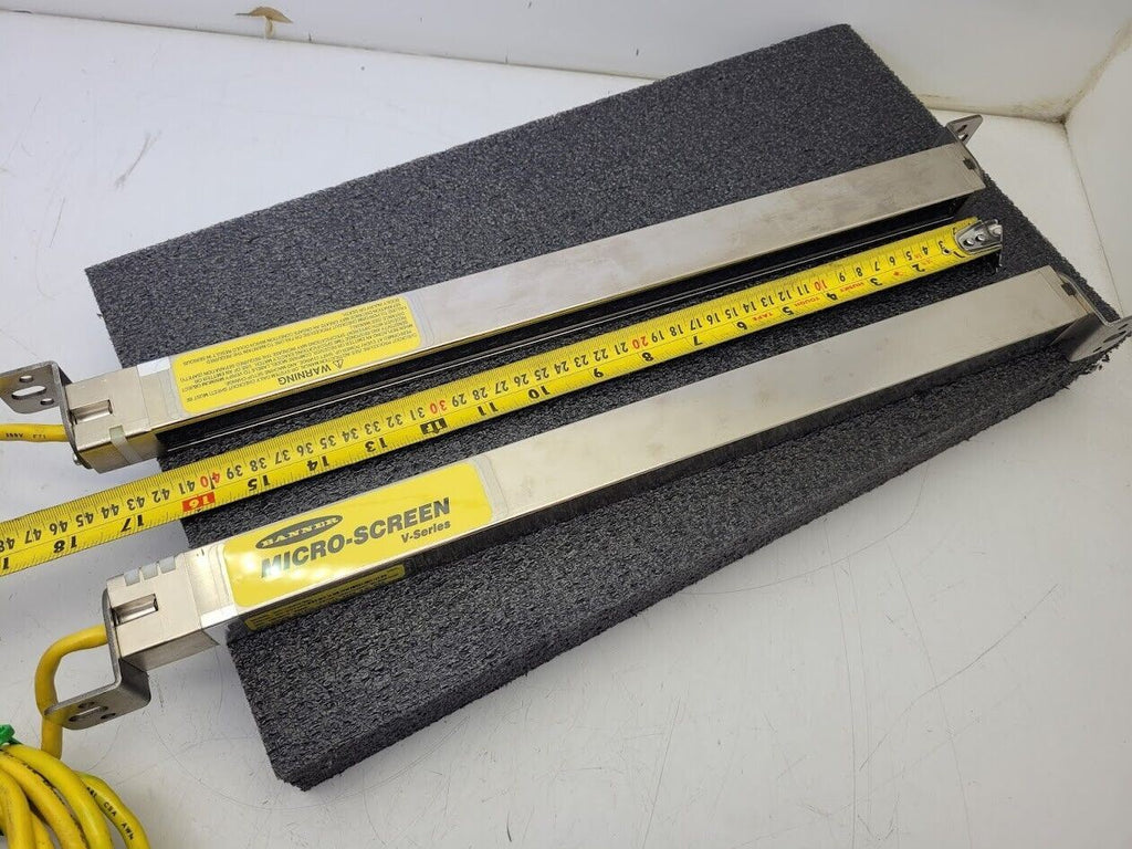 Banner USE1612NI & USR1612NI MICRO-SCREEN 16" Light Curtain Screen Set