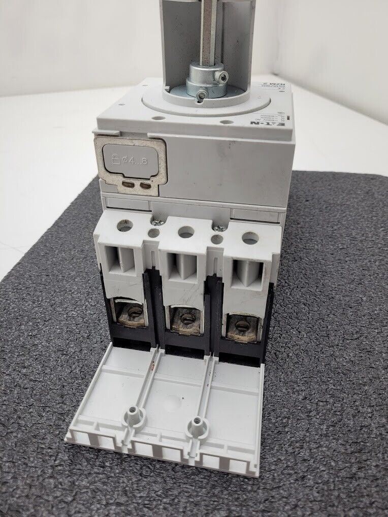 Eaton Moeller NS 2-200-NA Circuit Breaker Mains Switch 3 Phase NZM 2 Rotary