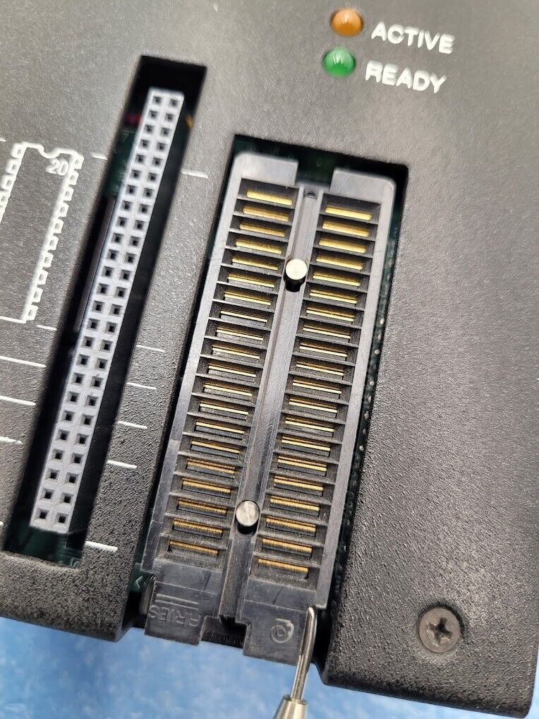 Advin Systems Pilot MVP Universal Device IC SMD Integrated Circuit Programmer