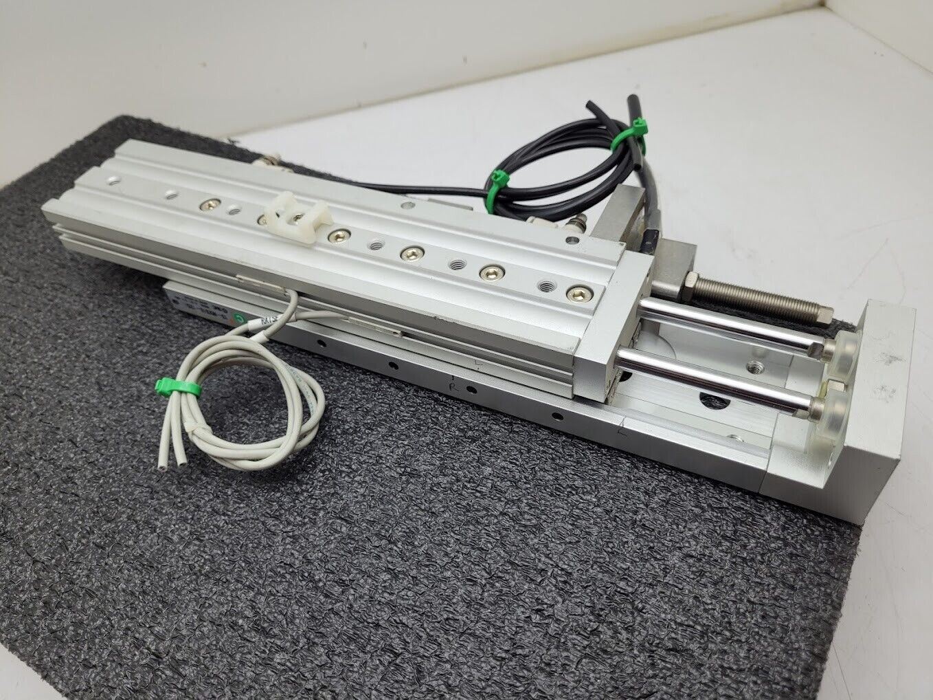 SMC Dual Rod Linear Guide Bearing Actuator Slide Cylinder 13-MXS16-125 Cleanroom