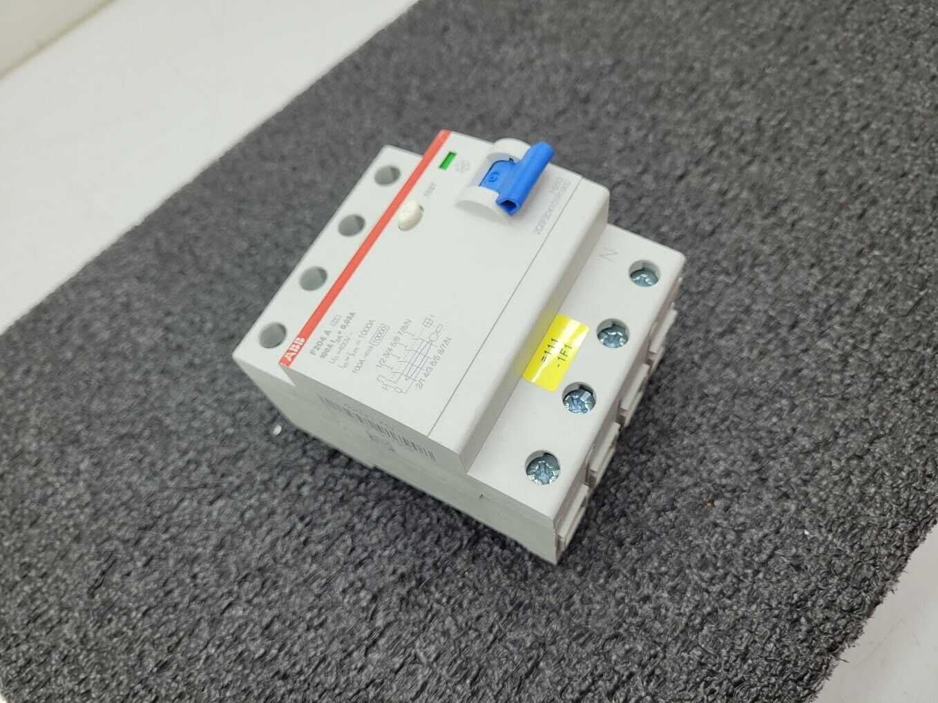 ABB F204 A 4-Pole Circuit Breaker 240V Leakage Residual Current Switch