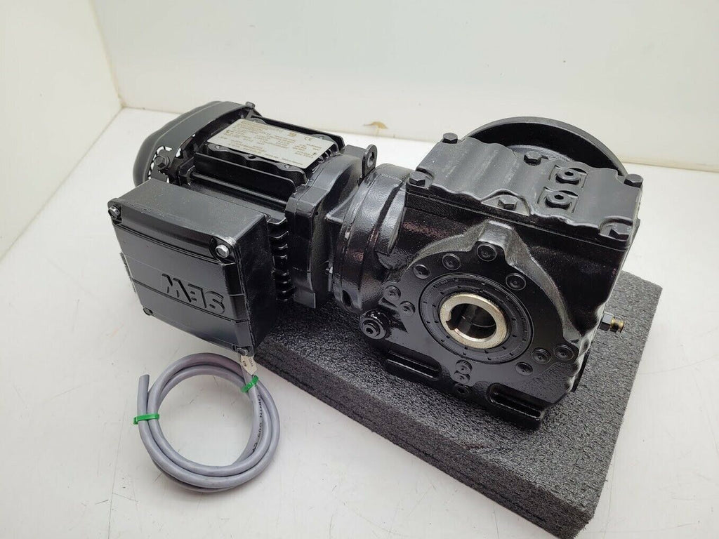 Sew-EuroDrive SAF47 DRS71S4 Gear Motor 32:1 Right Angle Gearhead 220-480V 3PH