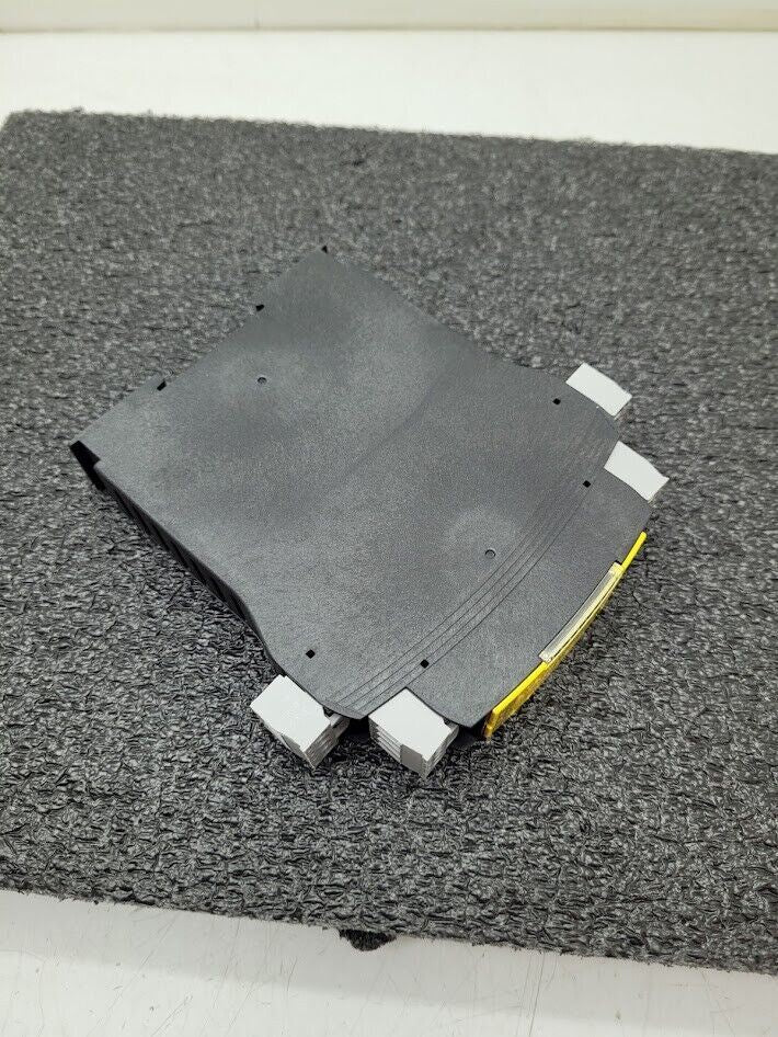Schmersal Safety Relay SRB 211ST-24V (V.2) 101208309 AOPD Signal Processing Unit