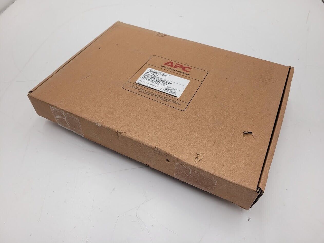 APC Schneider Electric Rack 16A PDU 1U Metered 8x C13S Outlets 208/230V AP7821 B