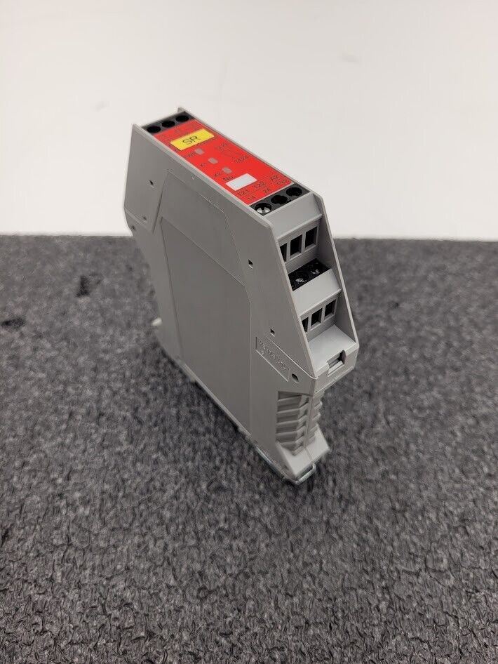 Omron STI Safety Control Relay G9SB-2002-C 24VAC/DC 250VAC 5A Contact 30VDC 5A