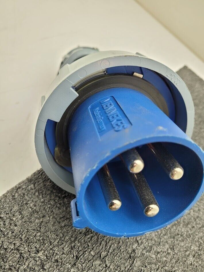 Mennekes ME460P9W Male Power Plug 4 Pin  and Sleeve 3 Wire Plug 3PH 4W 250V 60A