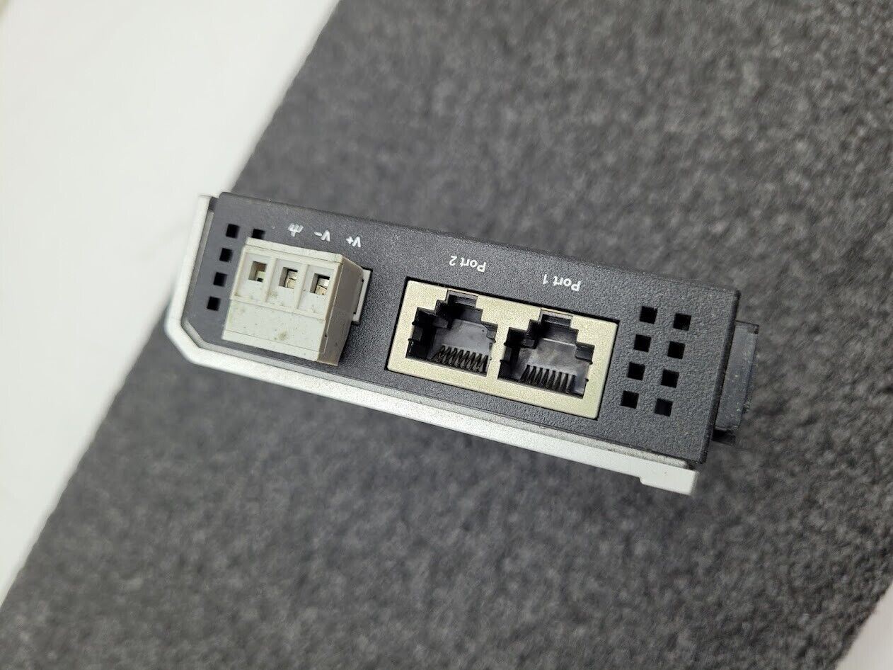 Moxa ioLogik E1242 Universal 4xAI 4xDI 4xDIO 2x Ethernet TCP I/O Controller