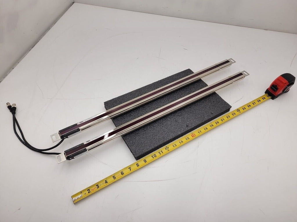 Banner SLPE14-690NP8 690mm Safety Light Curtain Beam Emitter Receiver .1-7m Pair