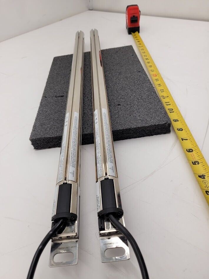 Banner SLPE14-690NP8 690mm Safety Light Curtain Beam Emitter Receiver .1-7m Pair