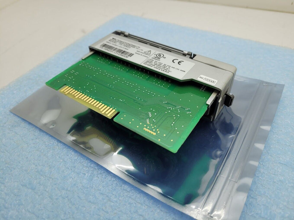 Automation Direct P3-16ND3  P316ND3 12-24VDC Input Sinking/Sourcing 16-point