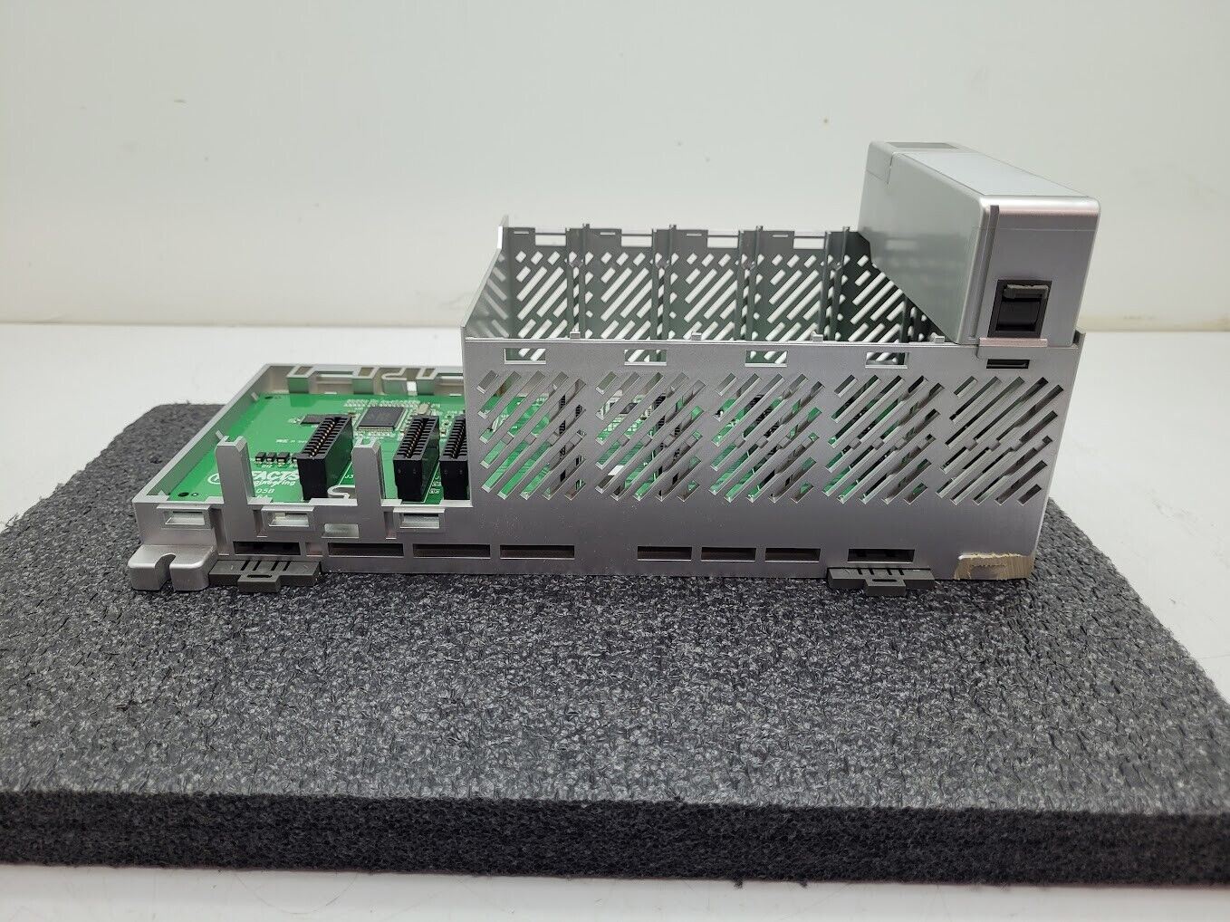 Automation Direct P3-05B P305B PLC Mainframe Backplane Productivity 3000 Unit B