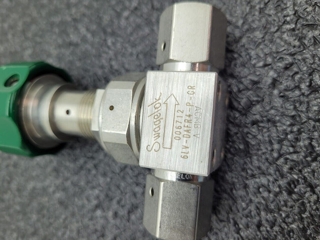 Swagelok 6LV-DAFR4-P-GR Manual Stainless Steel On/Off Gas Valve 006712 1/4" VCR