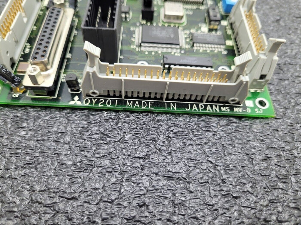 Mitsubishi QY201B Display Control Circuit Board PLC Module QY201 BN634A547G52