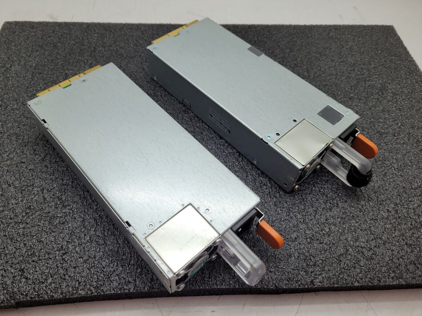 Lot of 2 Dell 1100w 80 Plus Platinum EPP D1100E-S1 0Y26KX 09TMRF