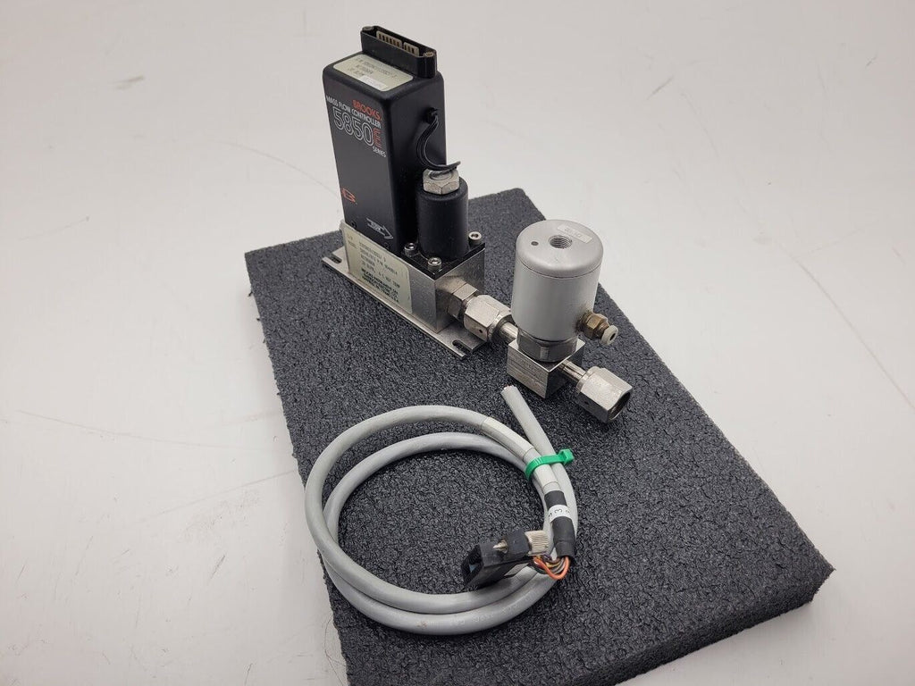 Brooks Instrument 5850E Mass Flow Controller MFC 5850E N2 Nitrogen Gas 20 SLPM