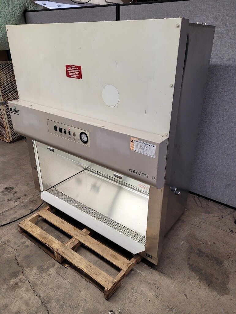 Nuaire BSC Class II Type A2 Laminar Flow Biological Safety Cabinet NU-425-400