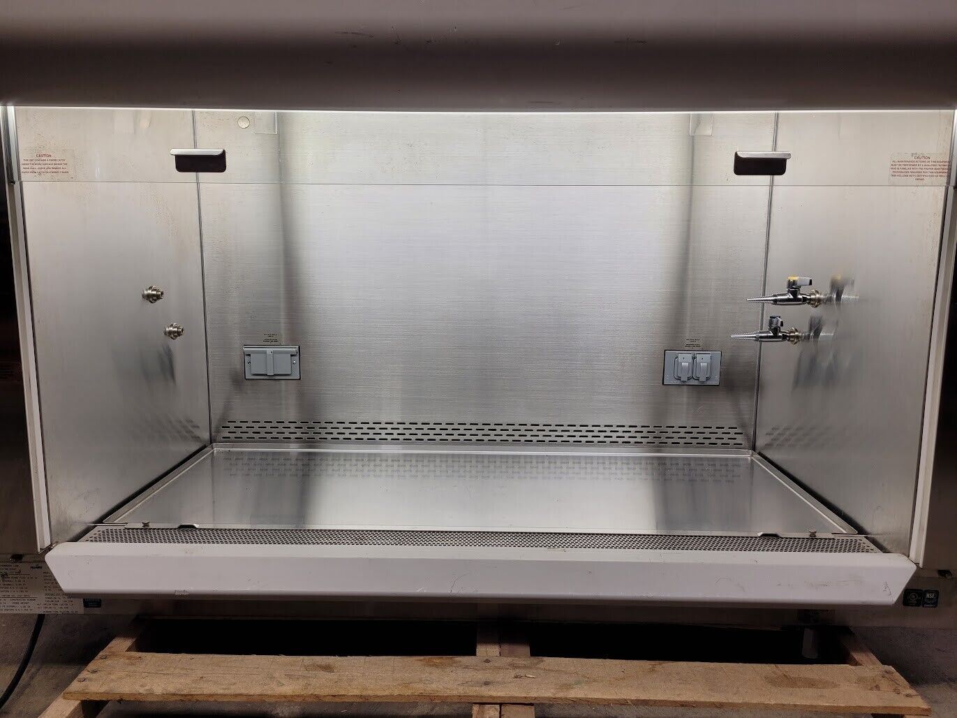 Nuaire BSC Class II Type A2 Laminar Flow Biological Safety Cabinet NU-425-400