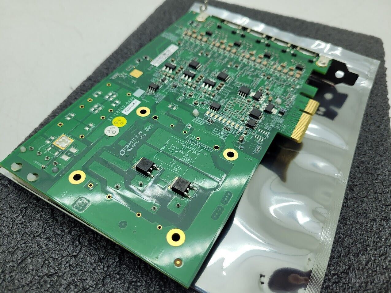 ADLINK PCIE-GIE64+ 51-18519-0A20 Ethernet Camera Image Capture Card 4 Port