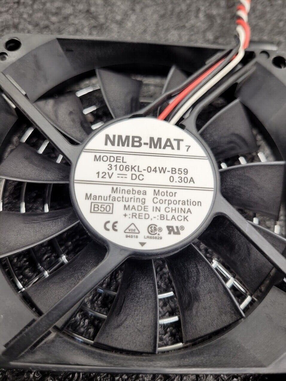 Lot of 10 NMB-MAT 3106KL-04W-B59 Brushless 12VDC Fan 0.30A w/grate, Working Pull