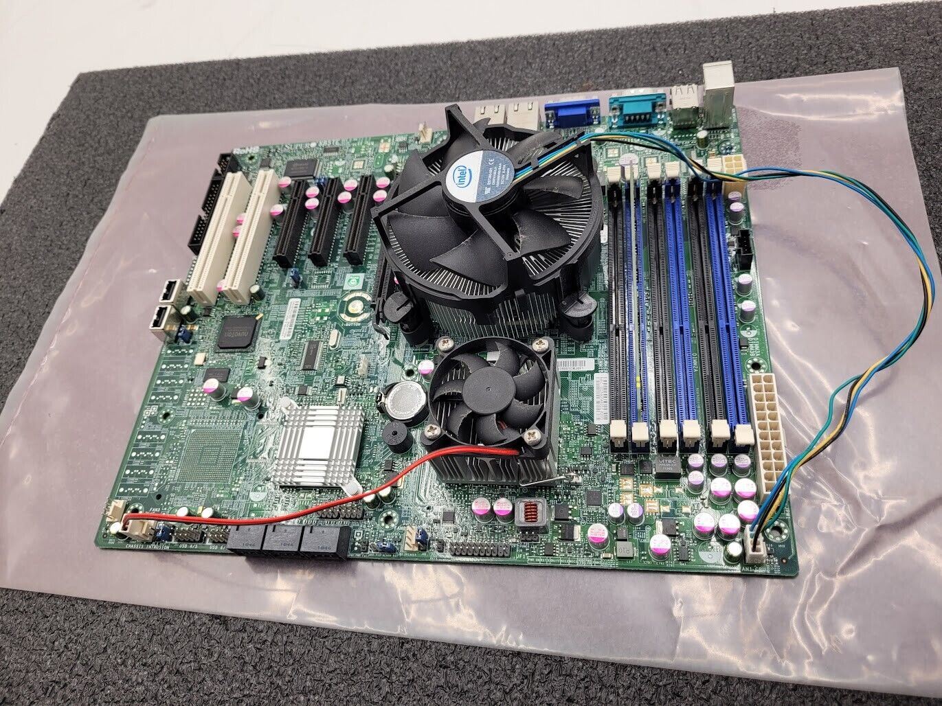 SUPERMICRO X8ST3-F/X8STE Motherboard i7-950 3.0GHz + Heatsink 2GB DDR3-1333
