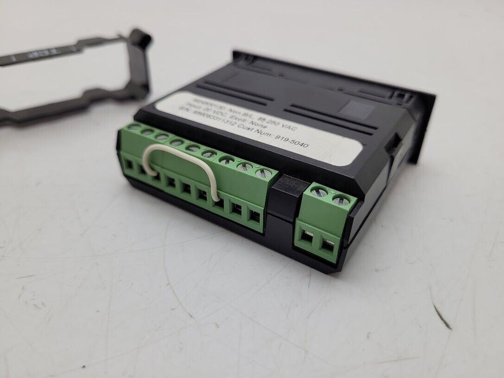 Simpson M24500130 4-1/2 LCD 24VDC Powered Digital AC Voltage Panel Meter