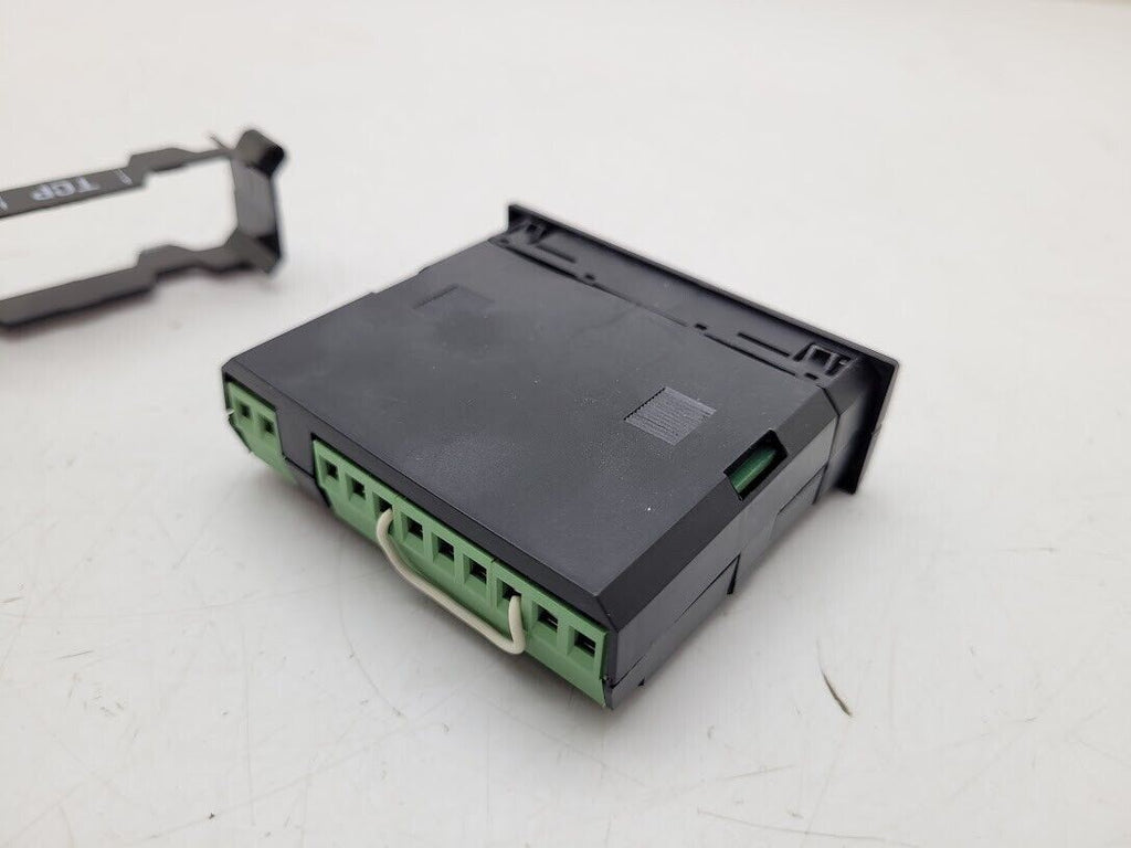 Simpson M24500130 4-1/2 LCD 24VDC Powered Digital AC Voltage Panel Meter