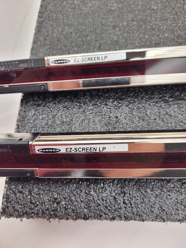 Banner SLPE25-550NP8 SLPR25-550NP8 Light Curtain Kit 550mm Long 3 Corner Mirrors