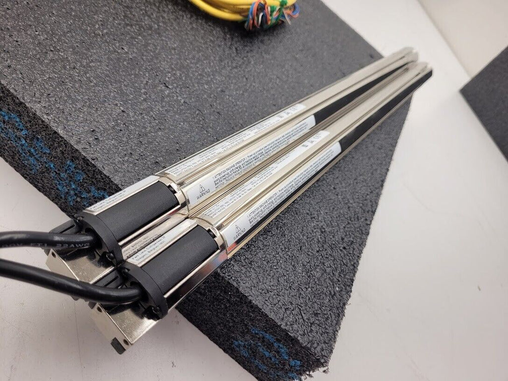 Banner SLPE25-550NP8 SLPR25-550NP8 Light Curtain Kit 550mm Long 3 Corner Mirrors