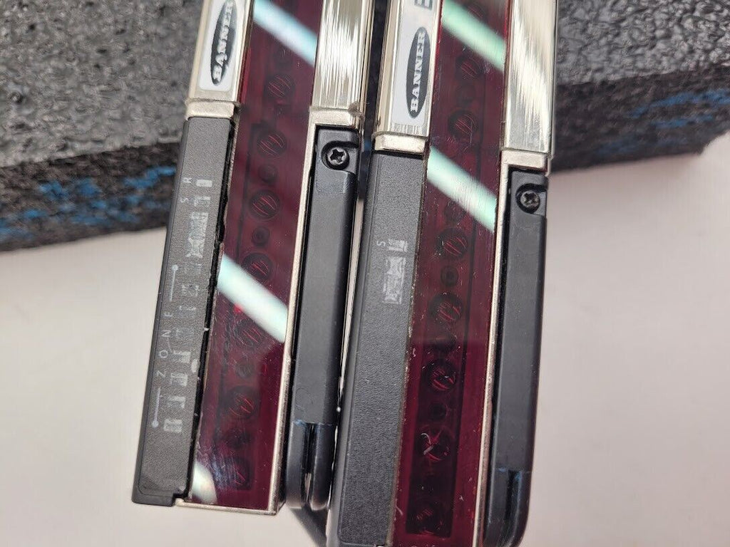 Banner SLPE25-550NP8 SLPR25-550NP8 Light Curtain Kit 550mm Long 3 Corner Mirrors