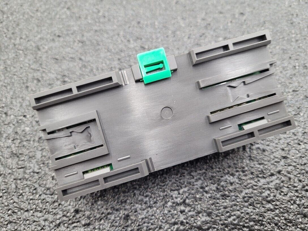MSystem HV1HL2B-YYYY-R 24VDC I/O Module DIN Rail Working Pull