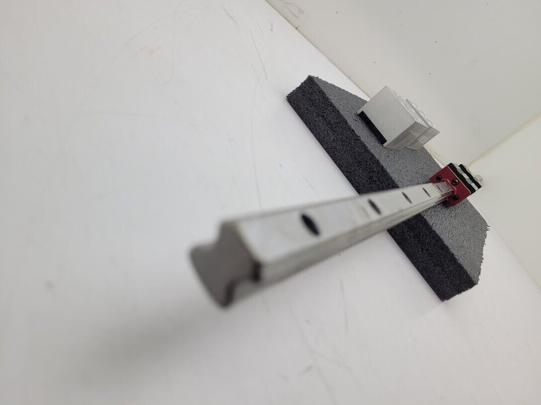 Hiwin HGR15C Linear Guide Rail HGR15 35" 900mm 2x HGH15CAC Blocks