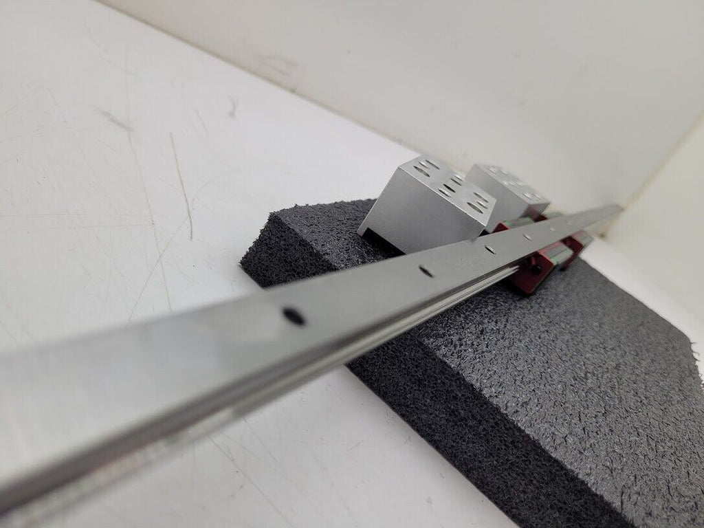 Hiwin HGR15C Linear Guide Rail HGR15 35" 900mm 2x HGH15CAC Blocks