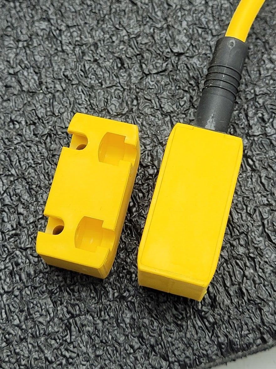Pilz PSEN CS3.1P CS3.1 Coded RFID Safety Switch w/ Actuator M8 Male and 5M cable