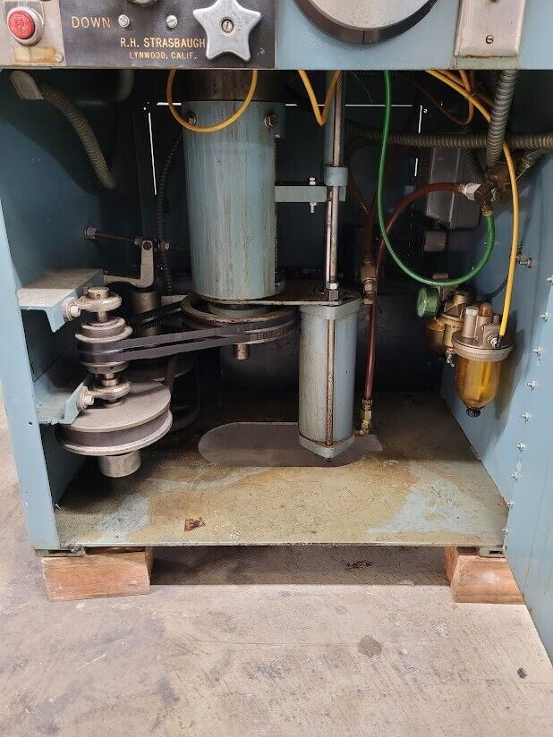 Howard Strasbaugh 7DR Precision Optical Glass Lens Curve Form Grinding Machine