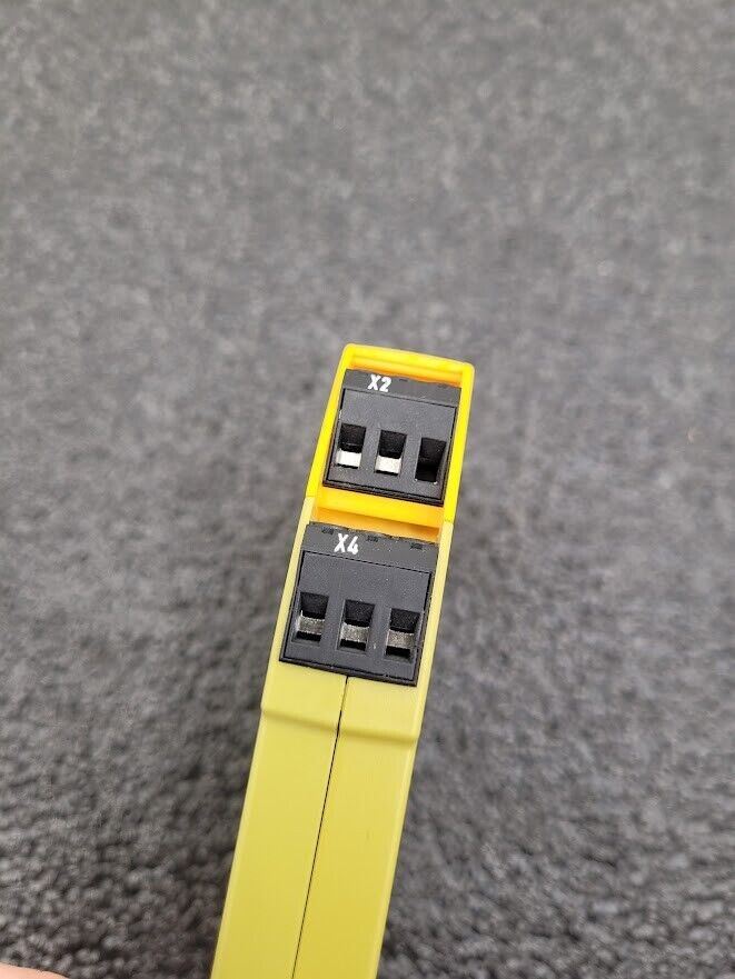 Pilz PNOZ s3 24VDC 2n/o 24 VDC Safety Relay PNOZs3 2n/0 750103 DIN Rail