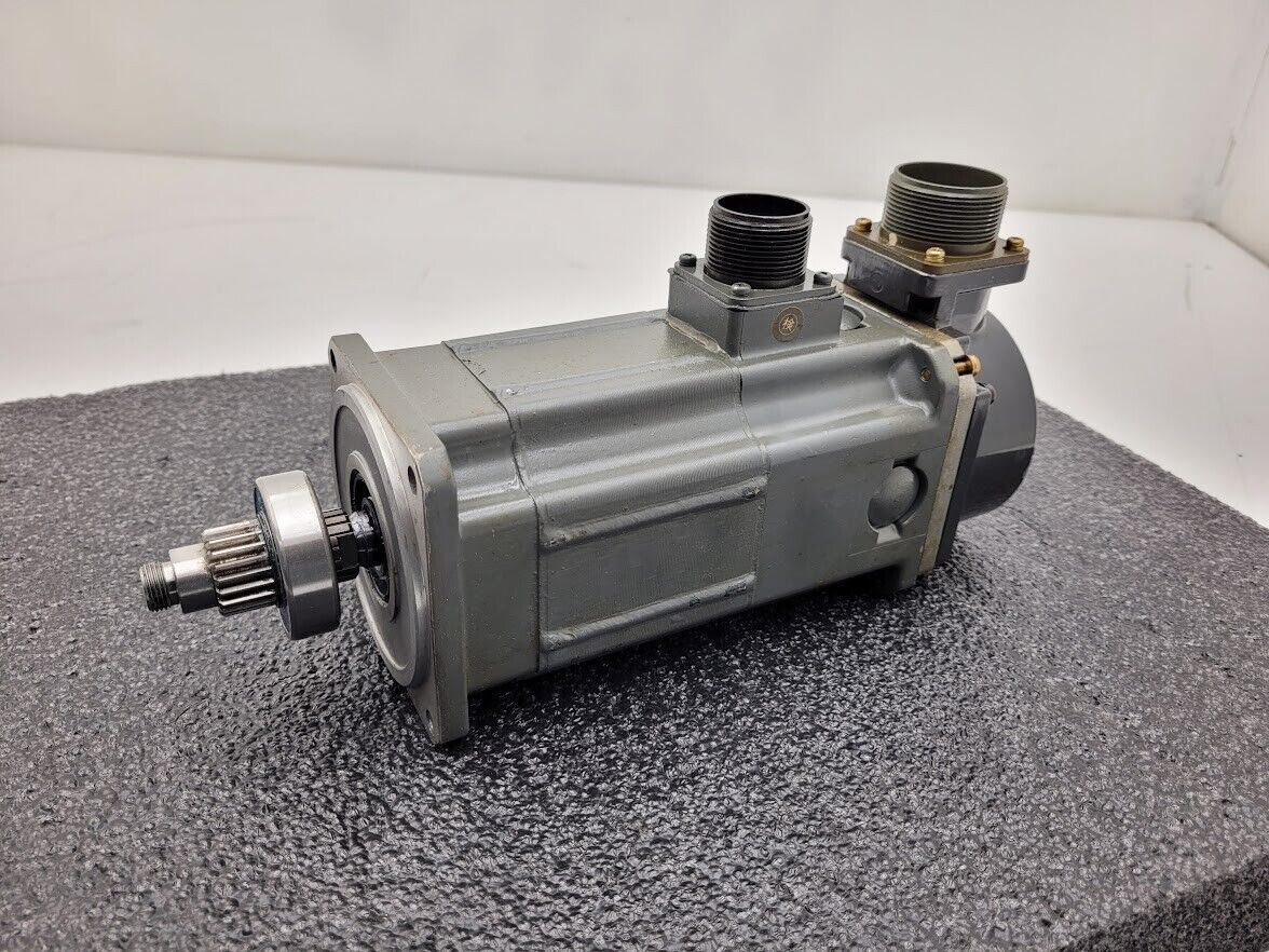 Mitsubishi HA33NC-TSD5 AC Servo Motor OSE104S Encoder Citizen E-32 Bent Shaft