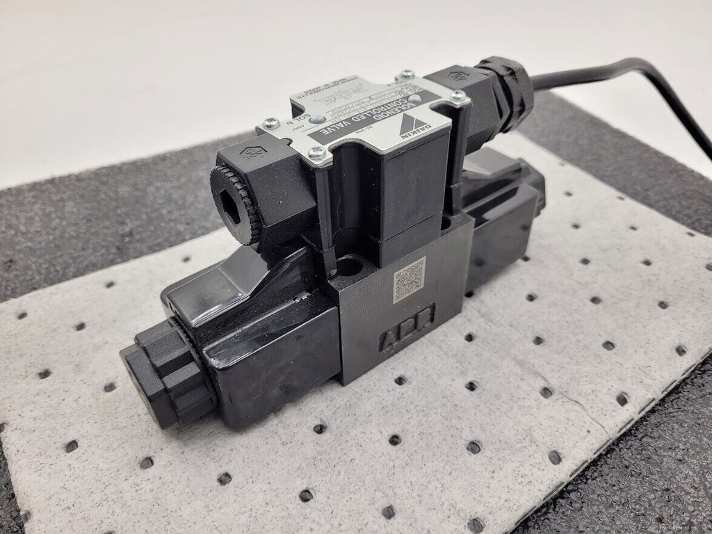 DAIKIN KS0-G02-4CA-30-EN Solenoid Controlled Valve AC100V 50/60Hz Working Pull