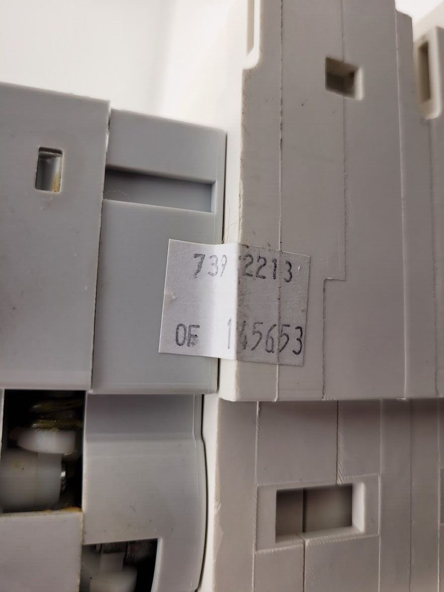 Eaton Fusible K-Frame 100A Disconnect Switch R9 Series R9K3100FJ LPJ-100SP Fuses