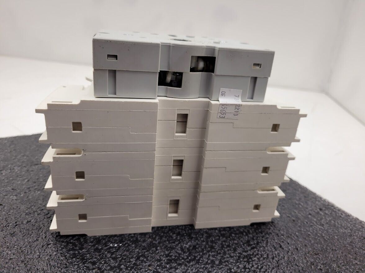 Eaton Fusible K-Frame 100A Disconnect Switch R9 Series R9K3100FJ LPJ-100SP Fuses