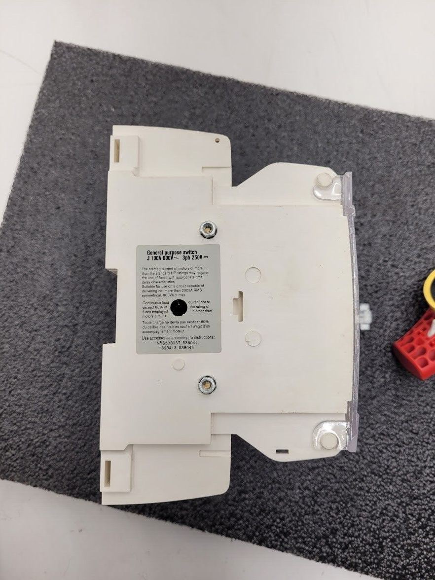 Eaton Fusible K-Frame 100A Disconnect Switch R9 Series R9K3100FJ LPJ-100SP Fuses