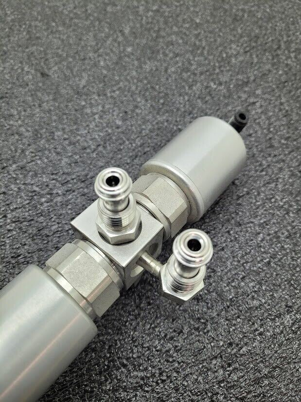 Swagelok Pneumatic Diaphragm Multi Valve Manifold 6LVV-P1D9056P-AB 1/4 M/F VCR