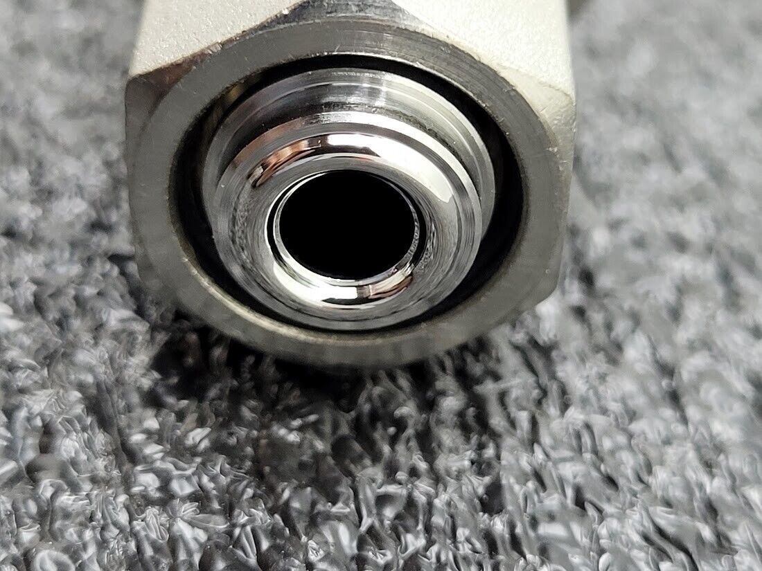 Swagelok High Purity Check Valve 1/4" VCR Female to 1/4" VCR Male 6L-CW4FR4-VR4
