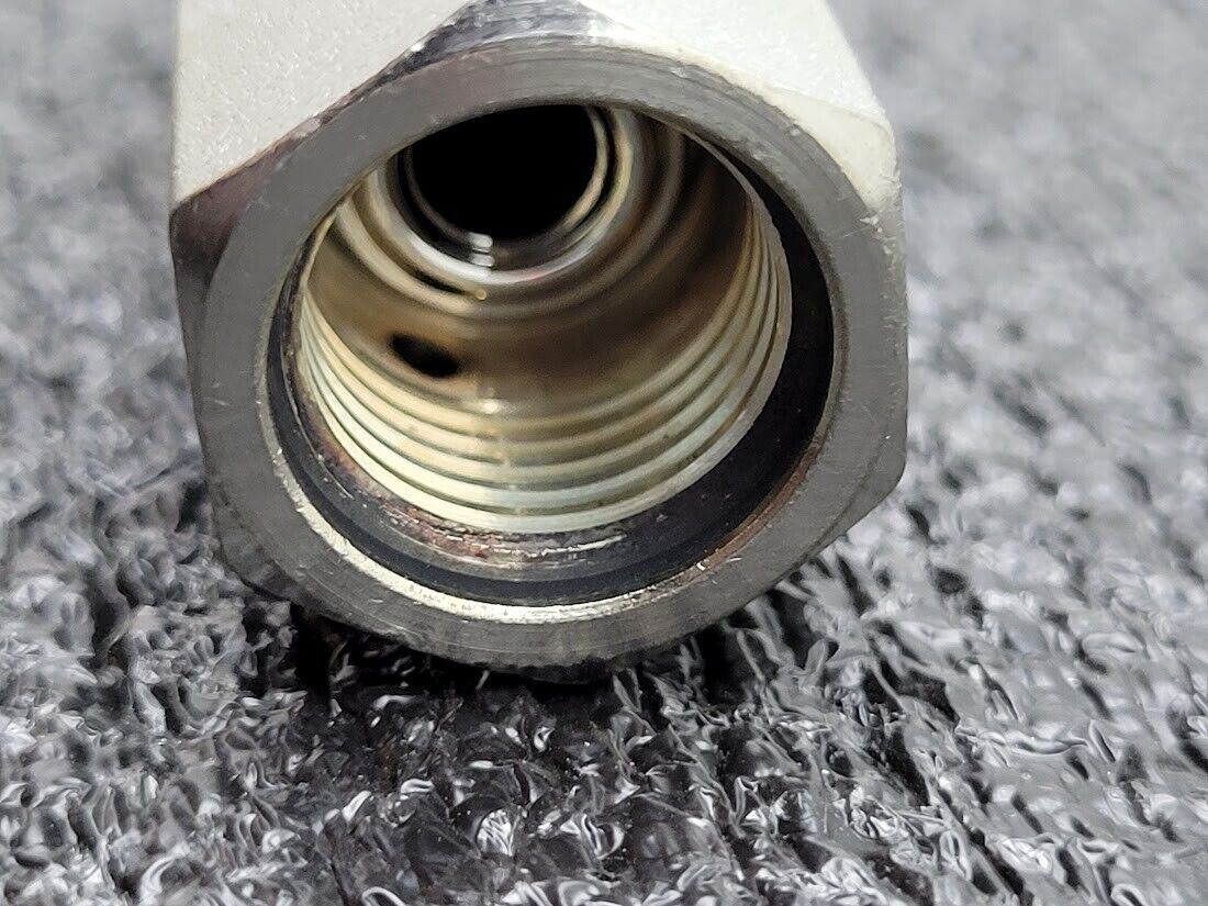 Swagelok High Purity Check Valve 1/4" VCR Female to 1/4" VCR Male 6L-CW4FR4-VR4