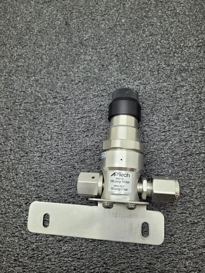 AP tech Pressure regulator APTech SL5202SM 2PW MV4 FV4 HF 1/4" VCR M-F